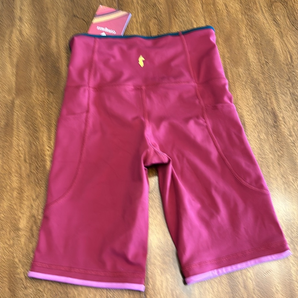 COTOPAXI women’s Mari Short Raspberry - Picture 9 of 13